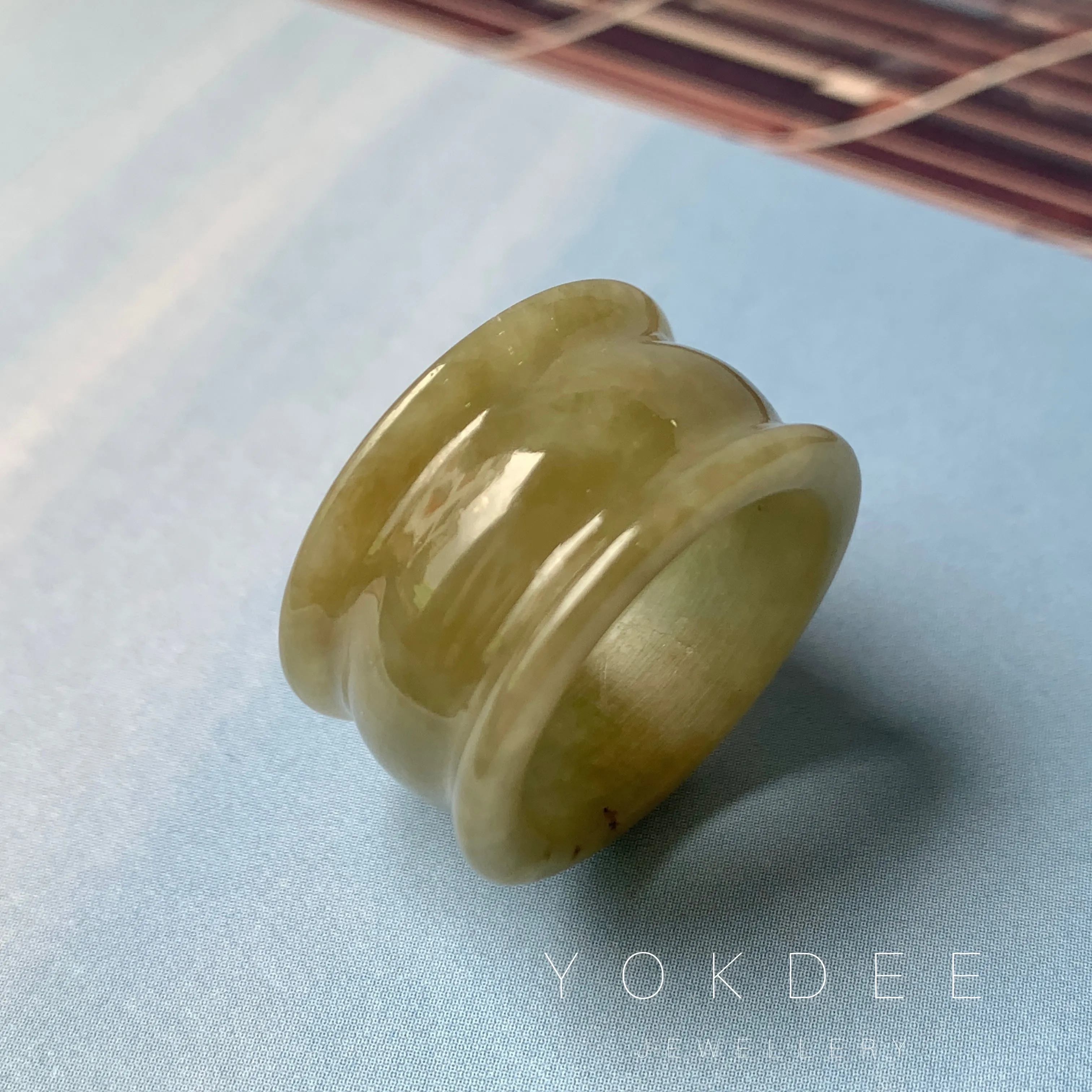 19.3mm A-Grade Natural Yellowish Green Jadeite Archer Ring Band No.161586