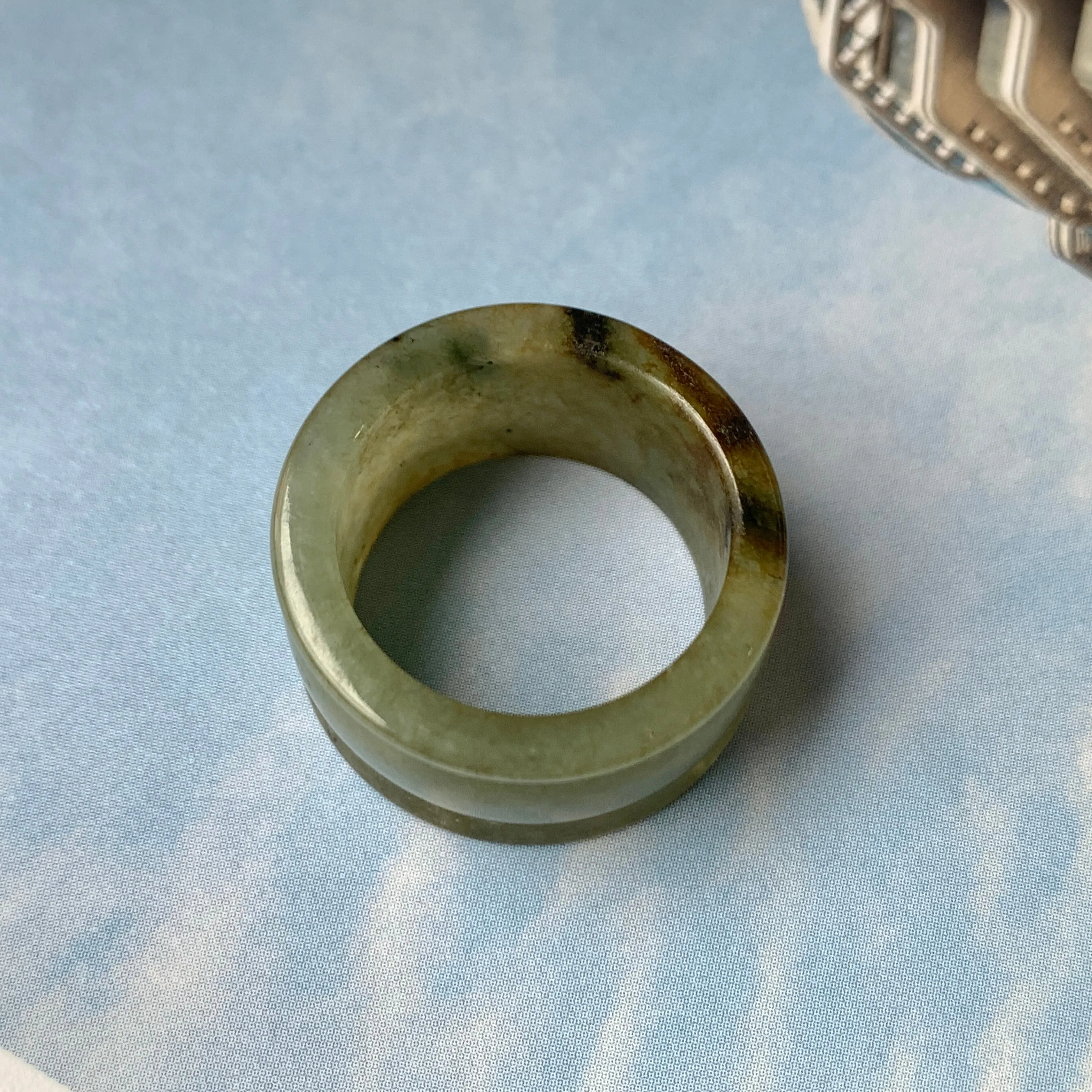 19.3mm A-Grade Natural Yellowish Green Jadeite Archer Ring Band No.161592