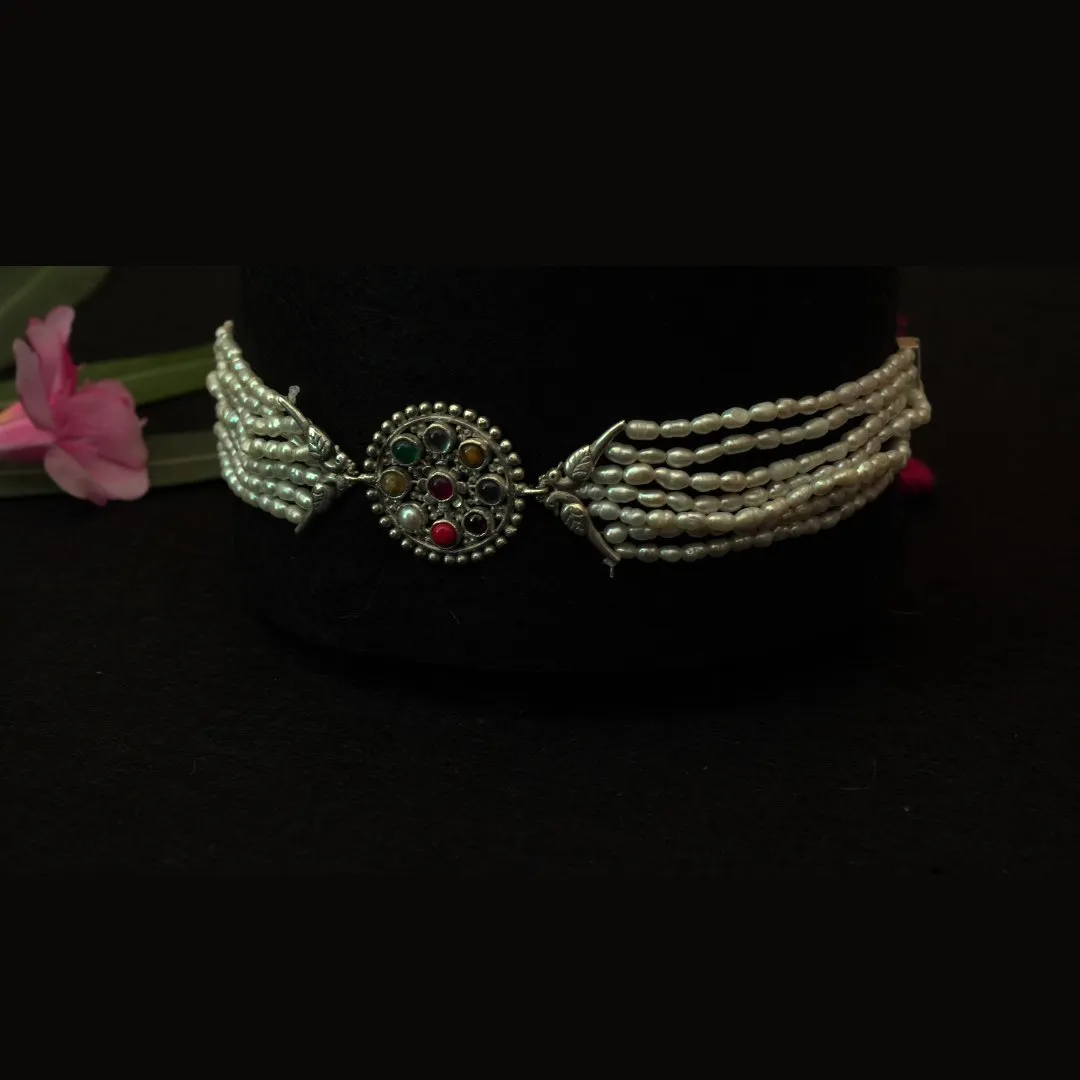 Navratna Choker