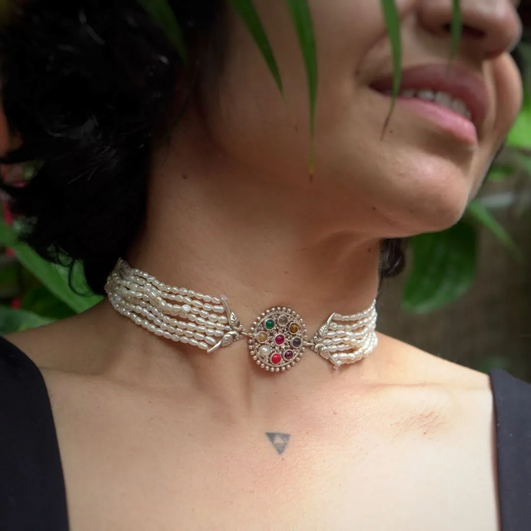 Navratna Choker