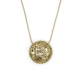 Round net shape gold pendant with diamonds